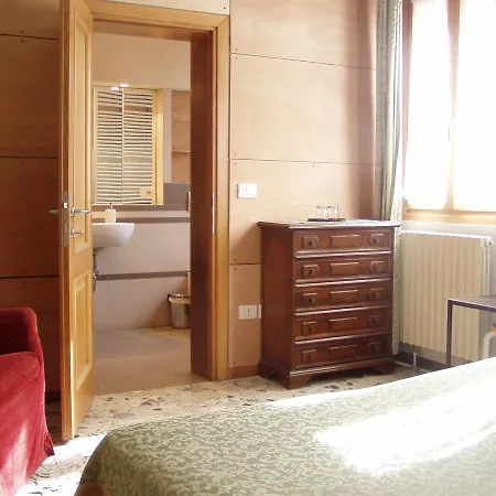 לינה וארוחת בוקר Allo Squero ונציה